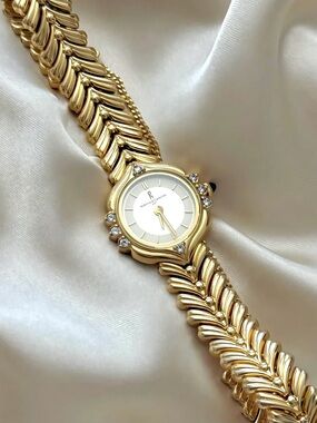AUTHENTIC VINTAGE ROBERTA DI CAMERINO DIAMOND WATCH